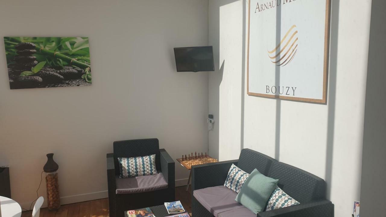 L'Iliade - Chambres D'Hotes - B&B A Bouzy المظهر الخارجي الصورة